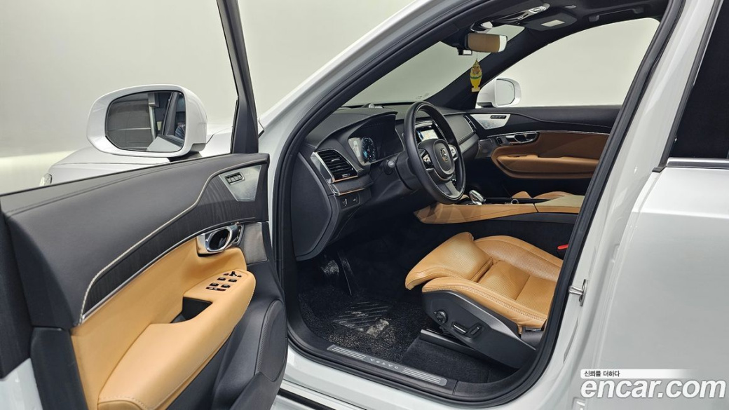 Volvo XC90 B6 Inscription, 2022