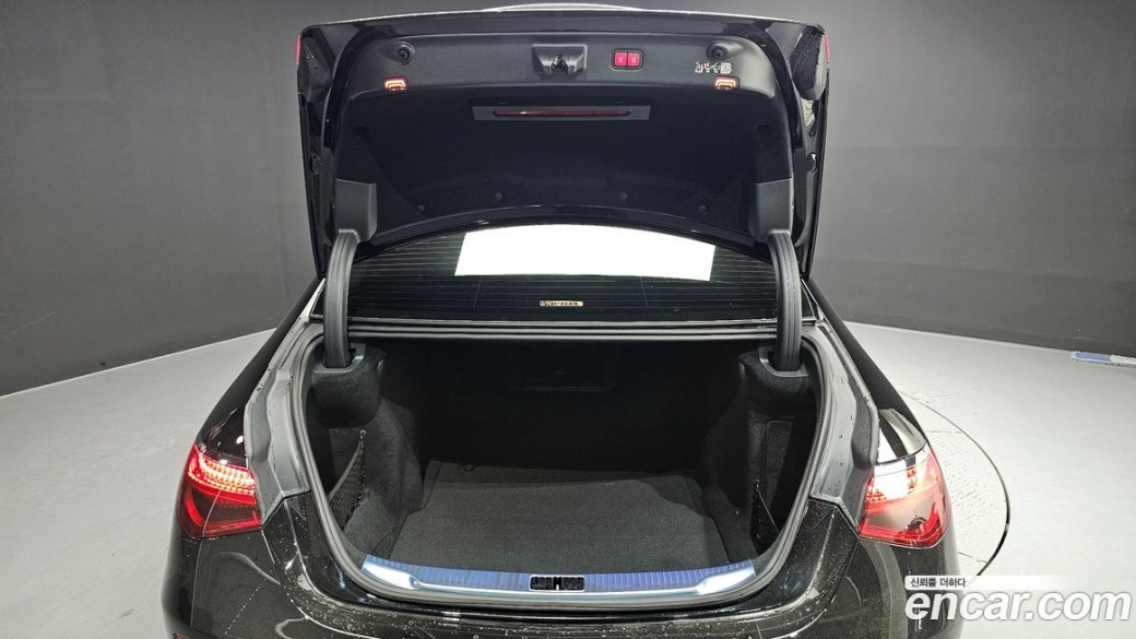 Mercedes-Benz S-Class S450 4MATIC, 2026
