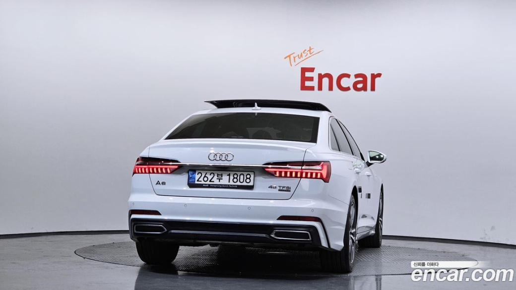 Audi A6 45 TFSI Quattro Premium, 2022