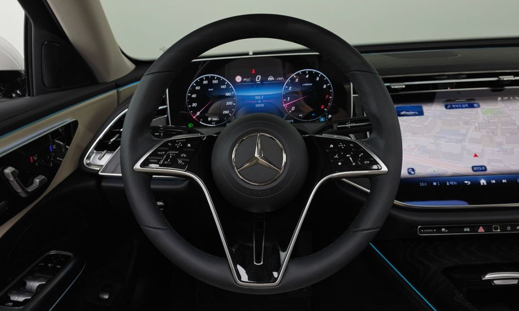 Mercedes-Benz E-Class E200 Avantgarde, 2025