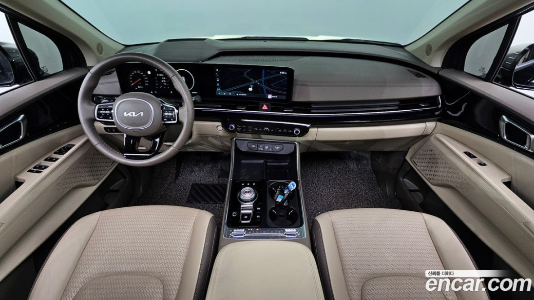 Kia Carnival 7-Seater Gravity, 2024