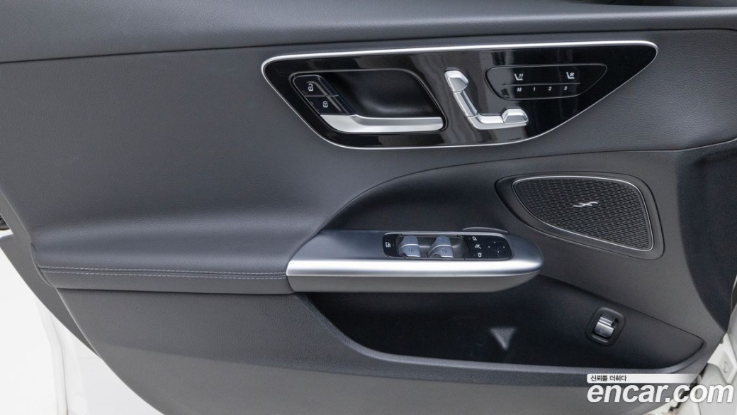 Mercedes-Benz C-Class C300 4MATIC Avantgarde, 2024