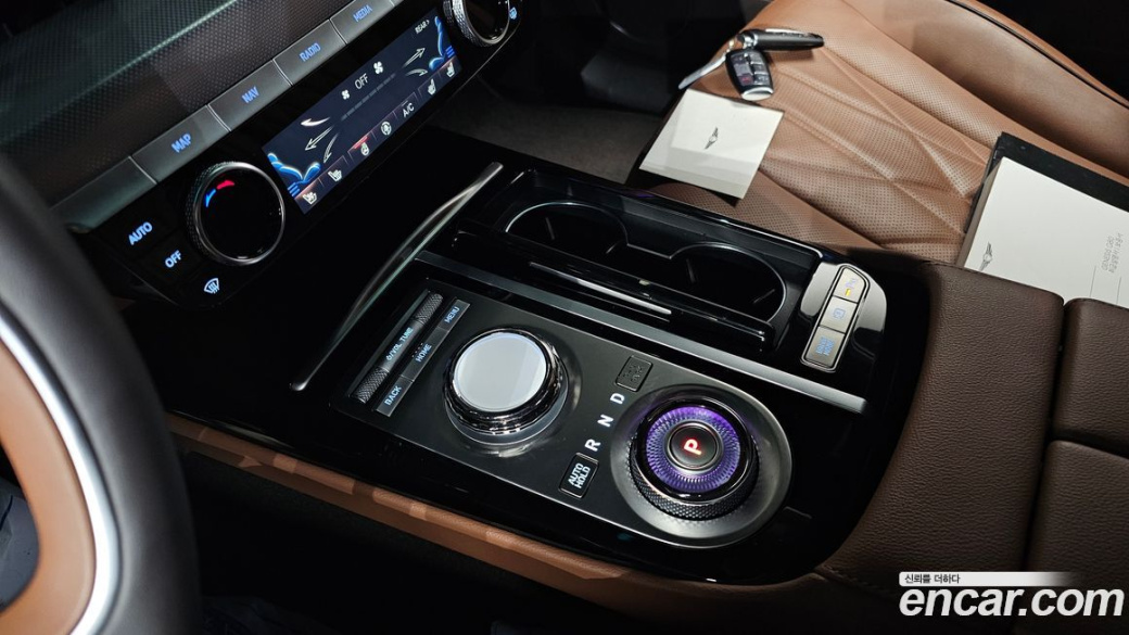Genesis G80 Gasoline 2.5 Turbo AWD, 2024