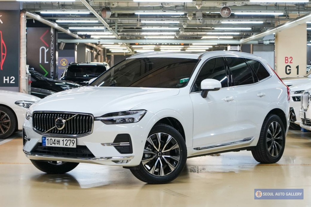 Volvo XC60 B5 Ultimate Bright, 2024