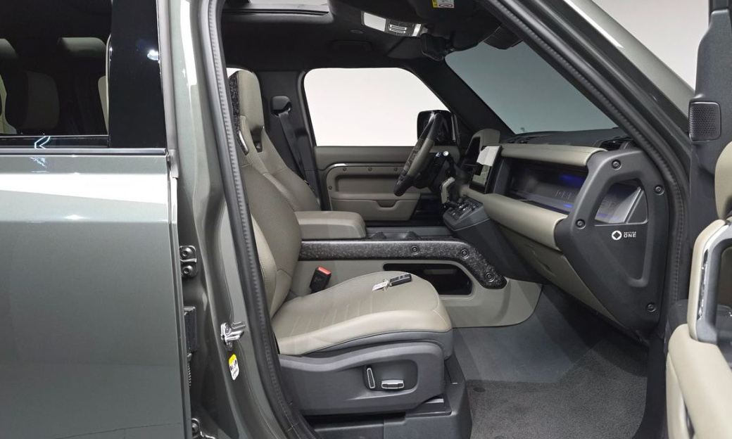 Land Rover Defender 110 P635 Octa Edition 1, 2025