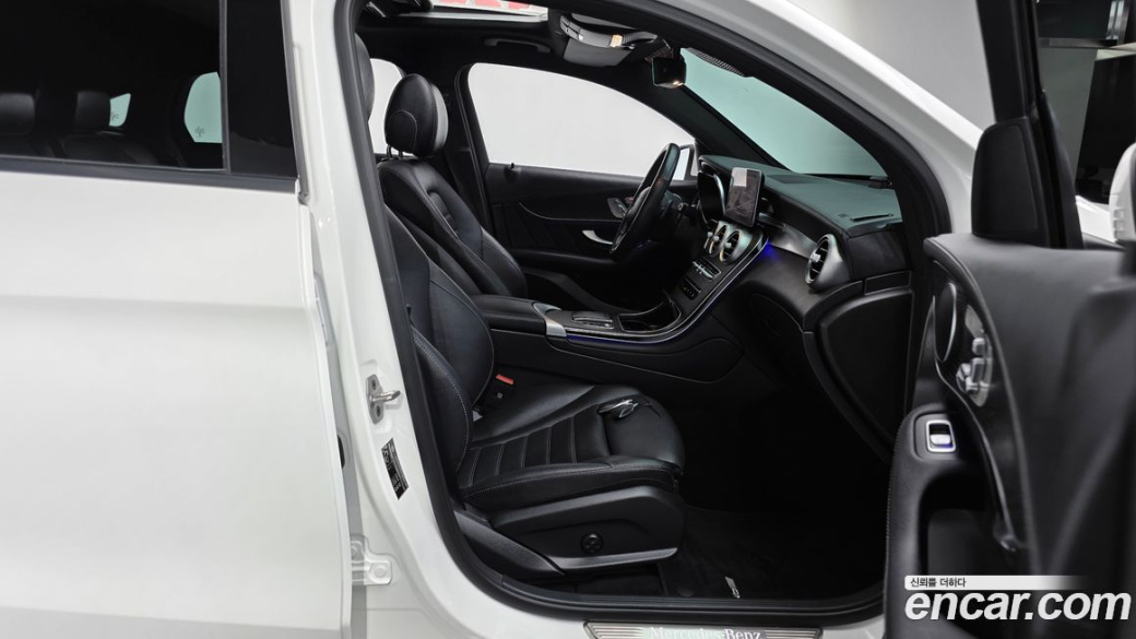 Mercedes-Benz GLC-Class GCL300 4MATIC Coupe, 2023