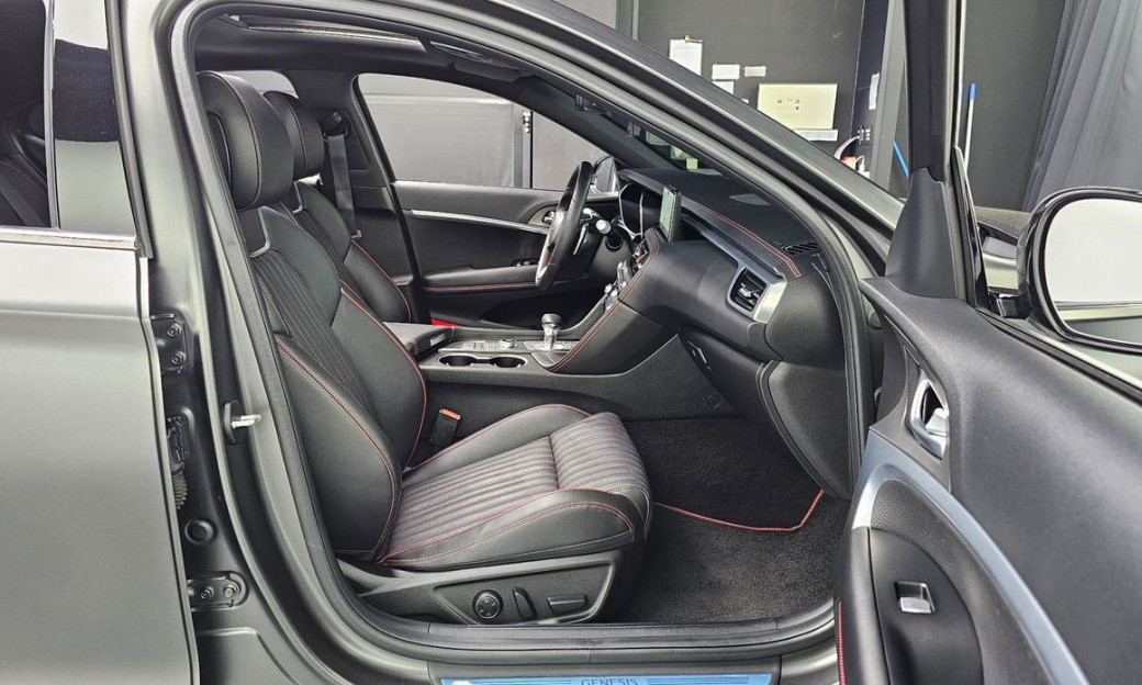 Genesis G70 Gasoline 2.5T 2WD, 2024