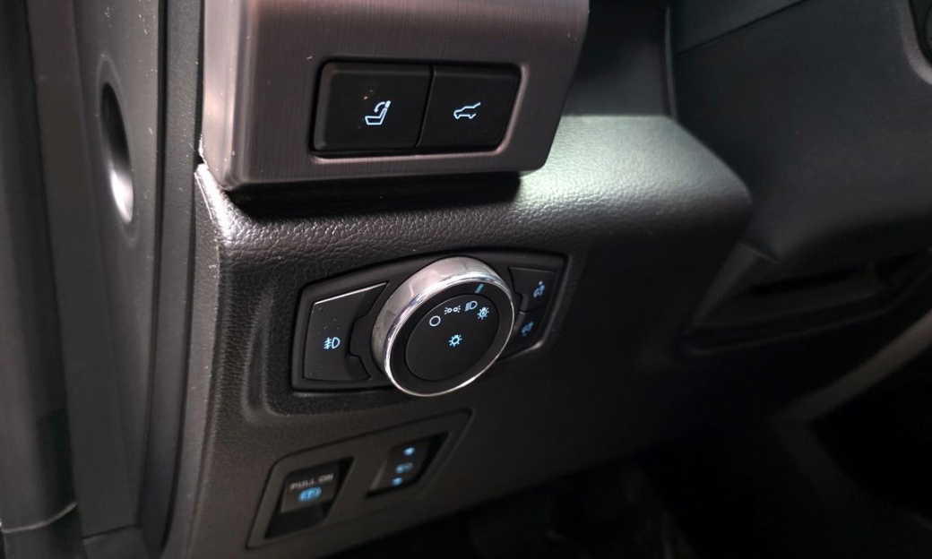 Ford Expedition Platinum 4WD, 2021
