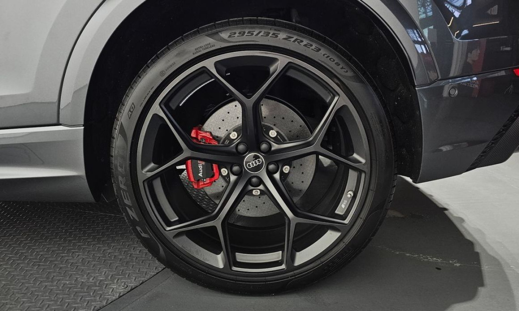 Audi RSQ8 4.0 TFSI Quattro Performance, 2025