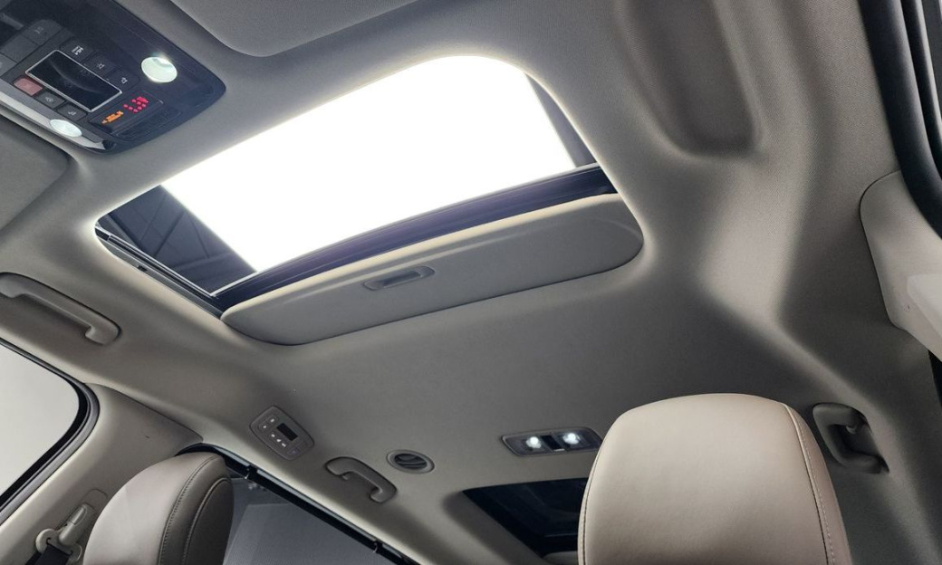 Kia Carnival 9-Seater Noblesse, 2025