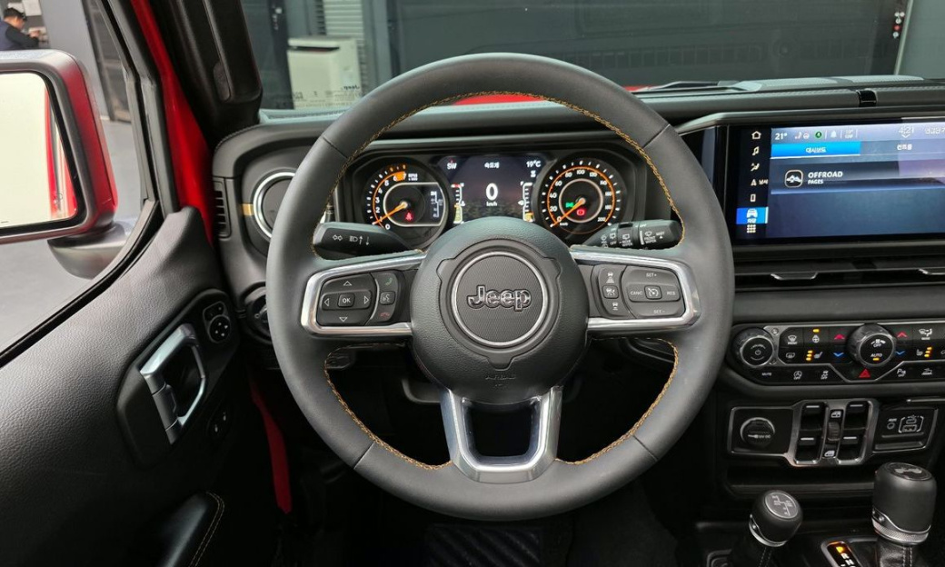 Jeep Wrangler 2.0 Sahara Power Top 4Door, 2024