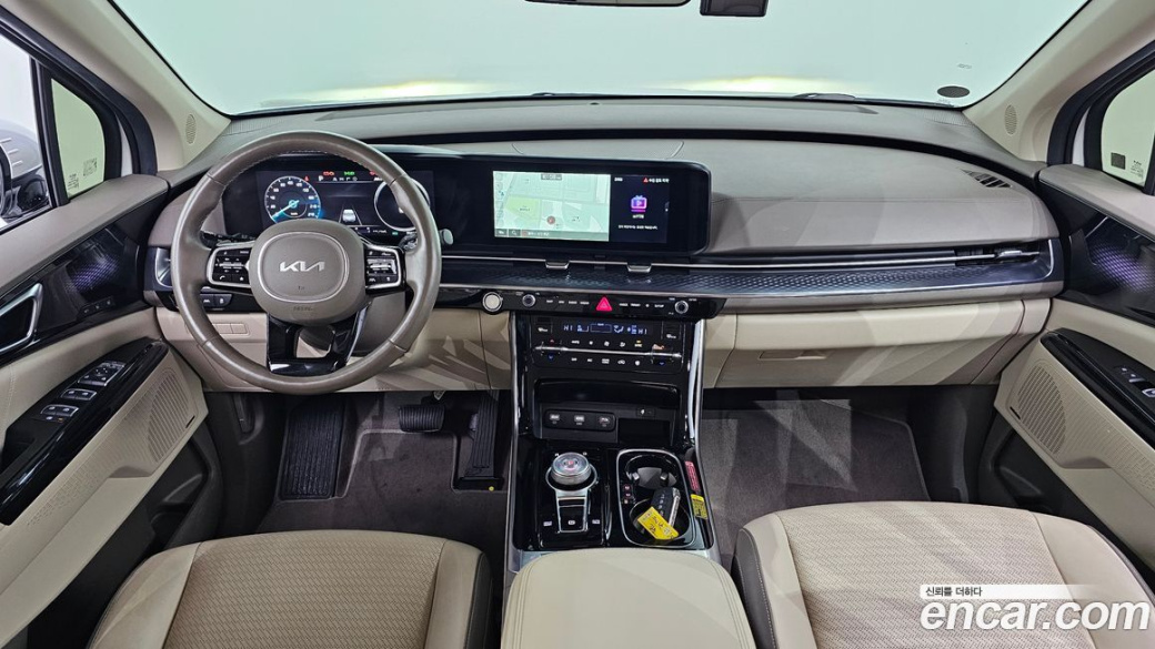 Kia Carnival 9-Seater Hi-Limousine, 2022