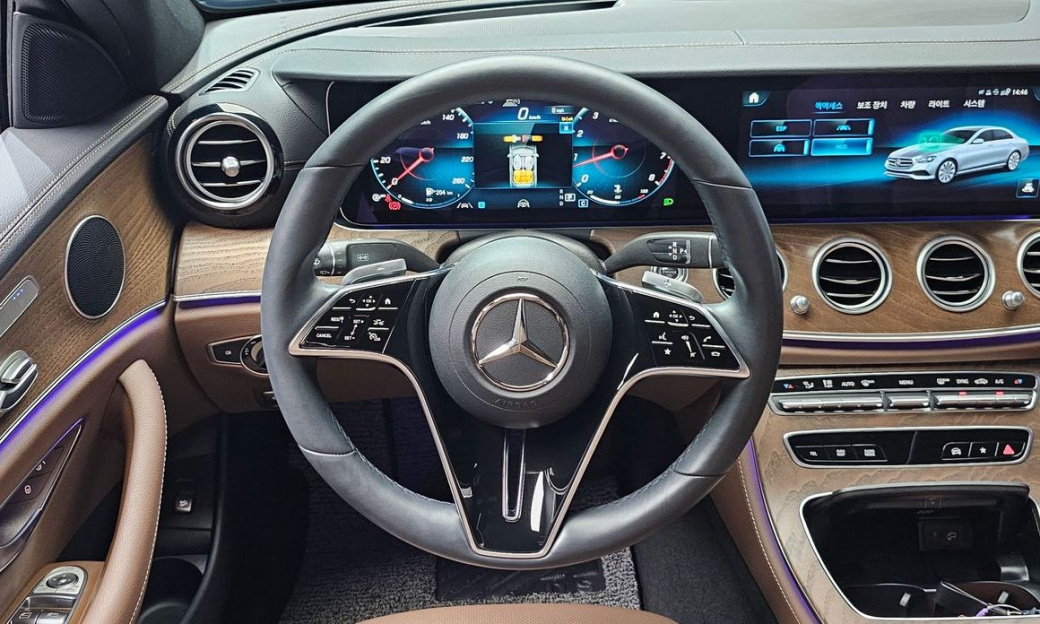 Mercedes-Benz E-Class E250 Exclusive, 2023