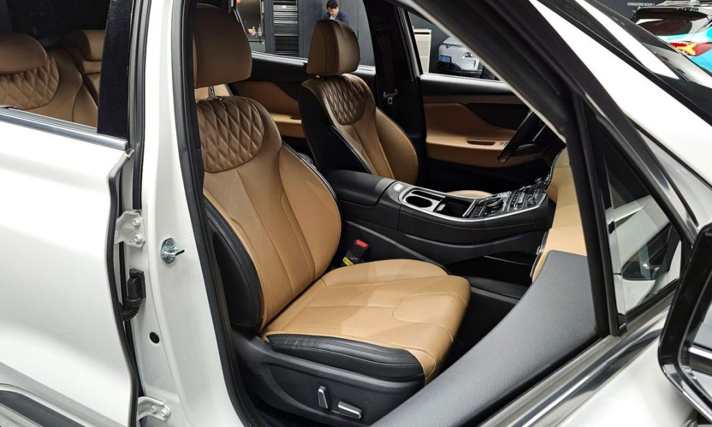 Hyundai Santafe Gasoline 2.5T 2WD, 2023