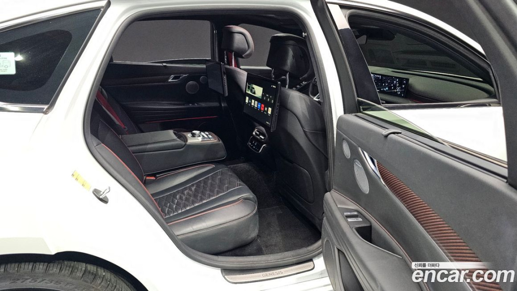 Genesis G80 Gasoline 2.5 Turbo AWD, 2025