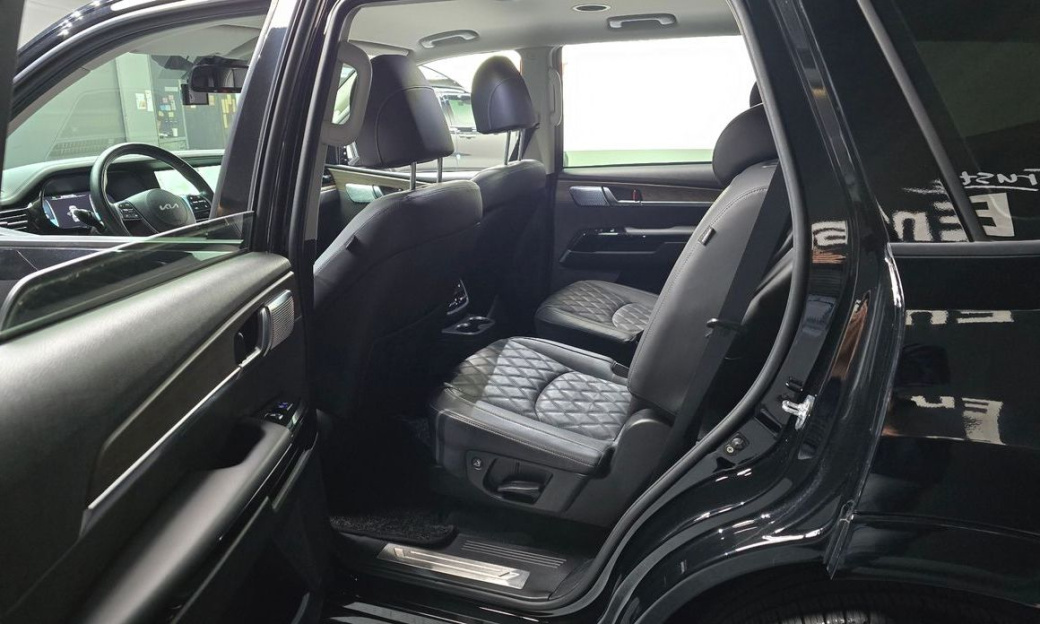 Kia Mohave Diesel 3.0 4WD 6-Seater, 2022