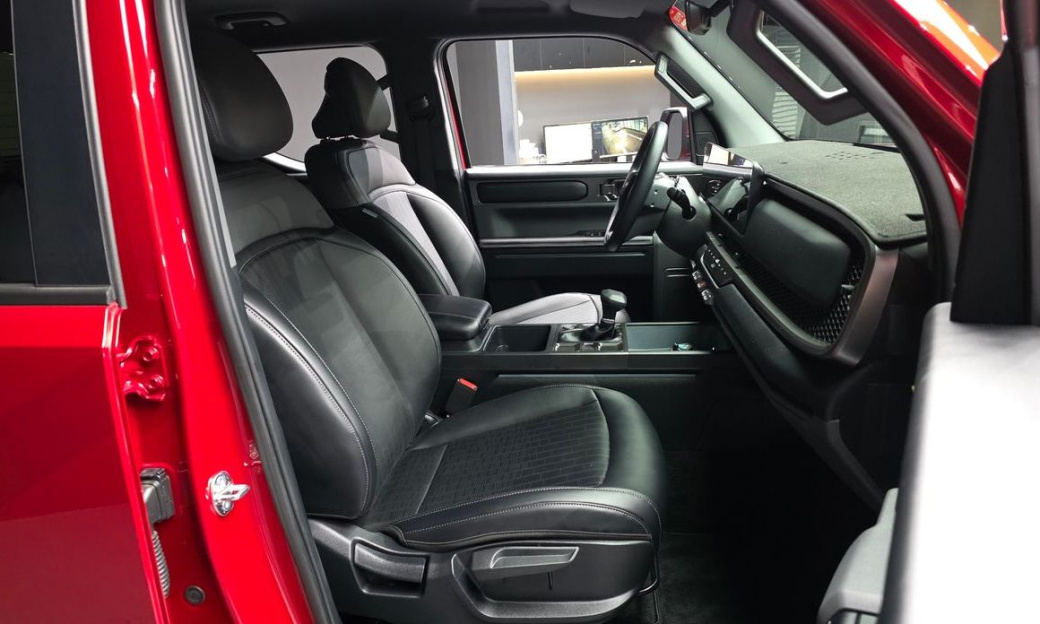 Kia Tasman 2.5T Gasoline 2WD, 2026