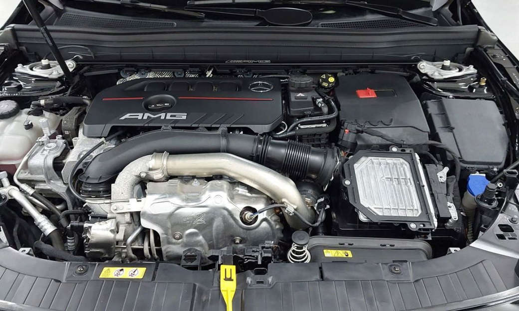 Mercedes-Benz GLB-Class AMG GLB35 4MATIC, 2025