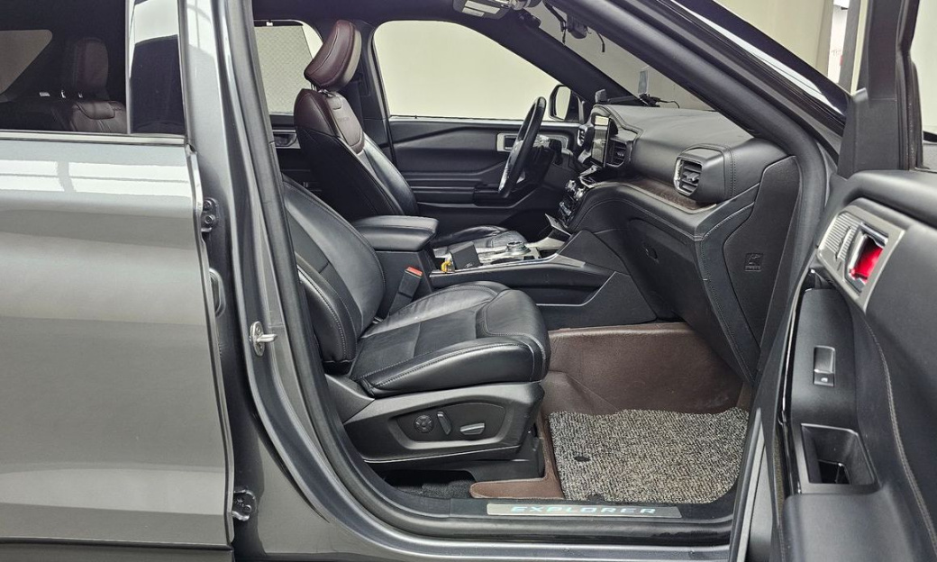 Ford Explorer 3.0 Platinum 4WD, 2021