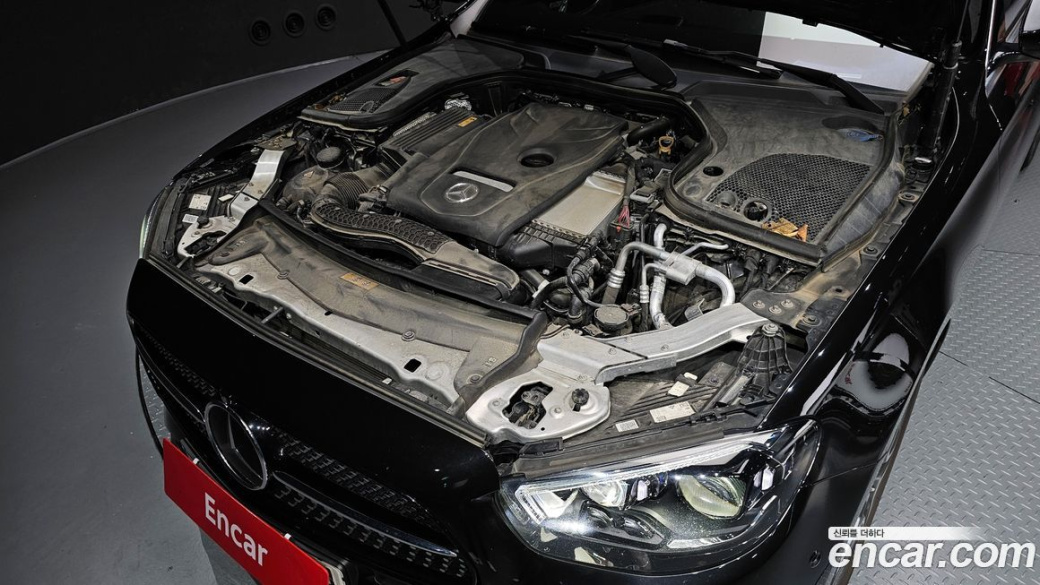 Mercedes-Benz E-Class E250 AMG Line, 2023