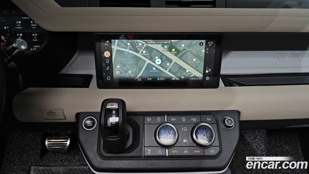 Land Rover Defender 90 D250 SE, 2022