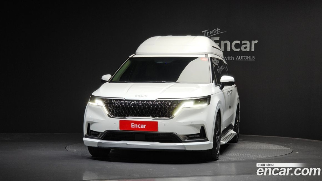 Kia Carnival 9-Seater Hi-Limousine, 2023