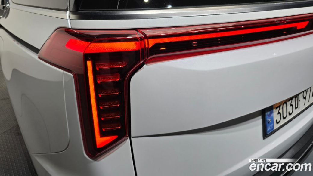 Kia Carnival 9-Seater Noblesse, 2024