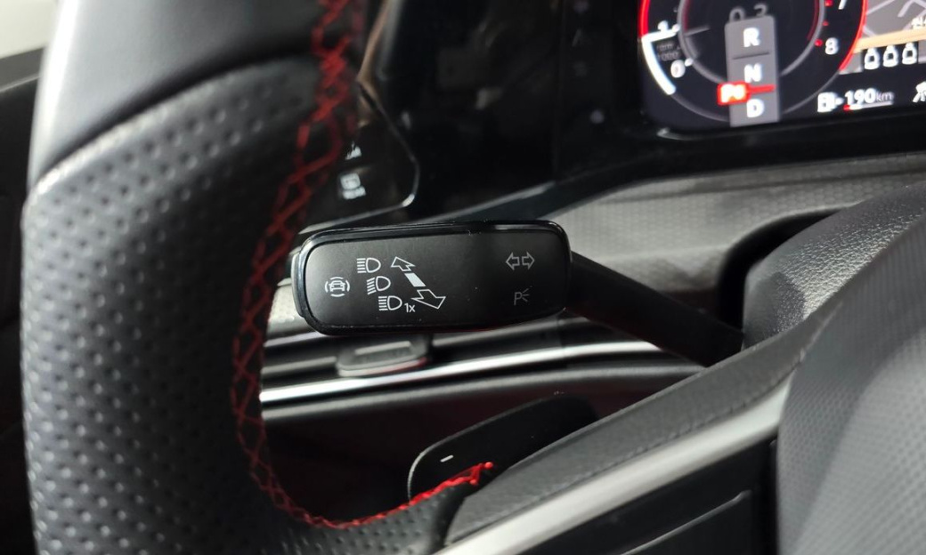 Volkswagen Golf 2.0 GTI, 2024