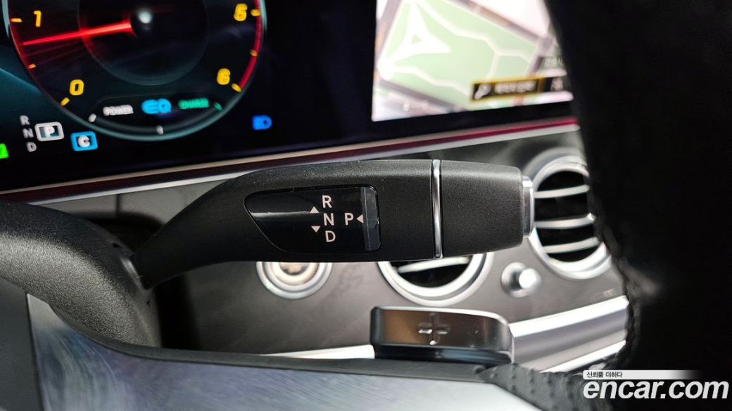 Mercedes-Benz E-Class E220d 4MATIC AMG Line, 2022