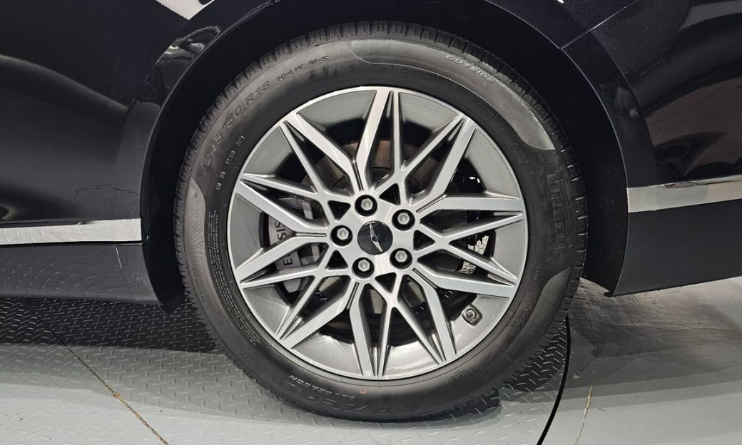 Genesis G80 Gasoline 2.5 Turbo 2WD, 2025