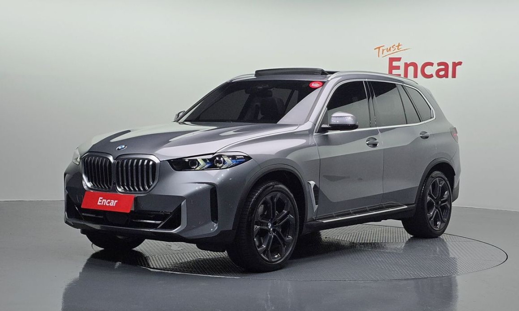 BMW X5 xDrive 40i xLine, 2024