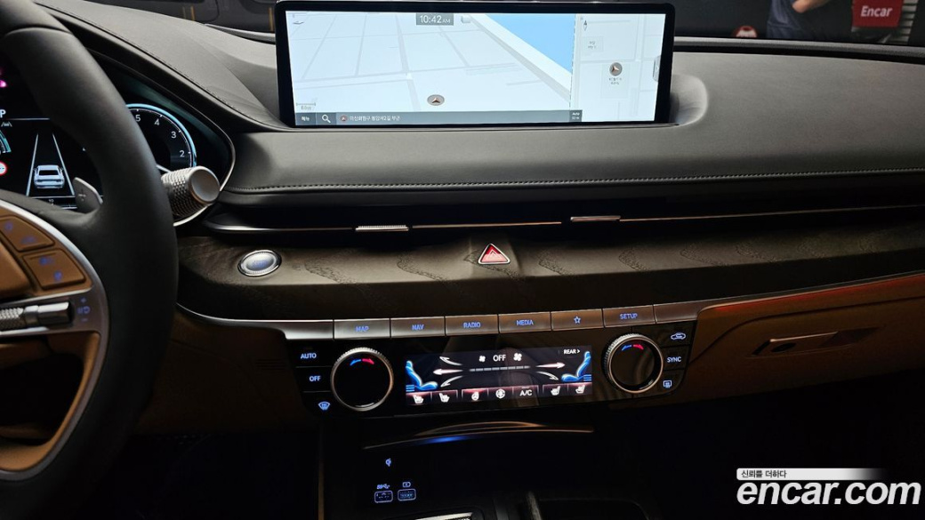 Genesis G80 Gasoline 2.5 Turbo AWD, 2024