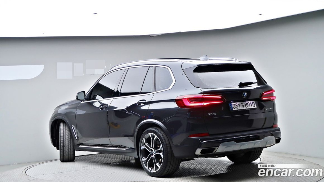BMW X5 xDrive 40i xLine, 2021