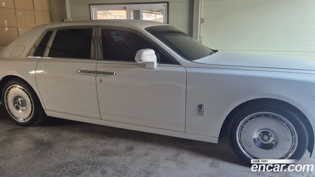 Rolls-Royce Phantom 6.7 V12, 2025