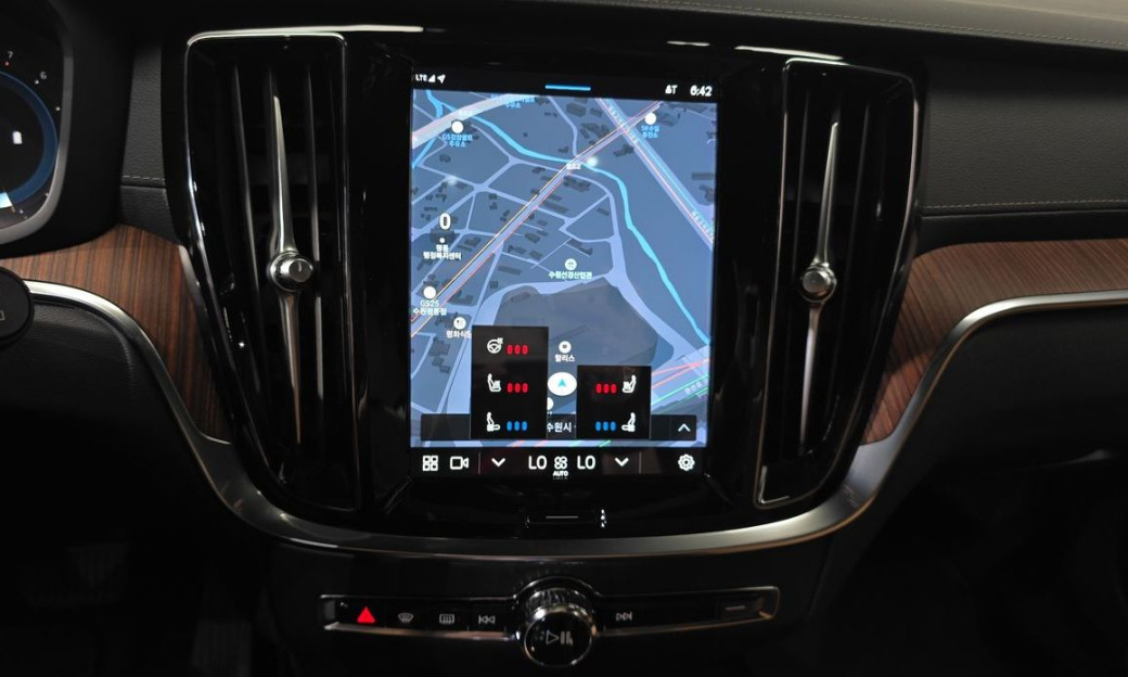 Volvo V60 B5 Ultimate AWD, 2023