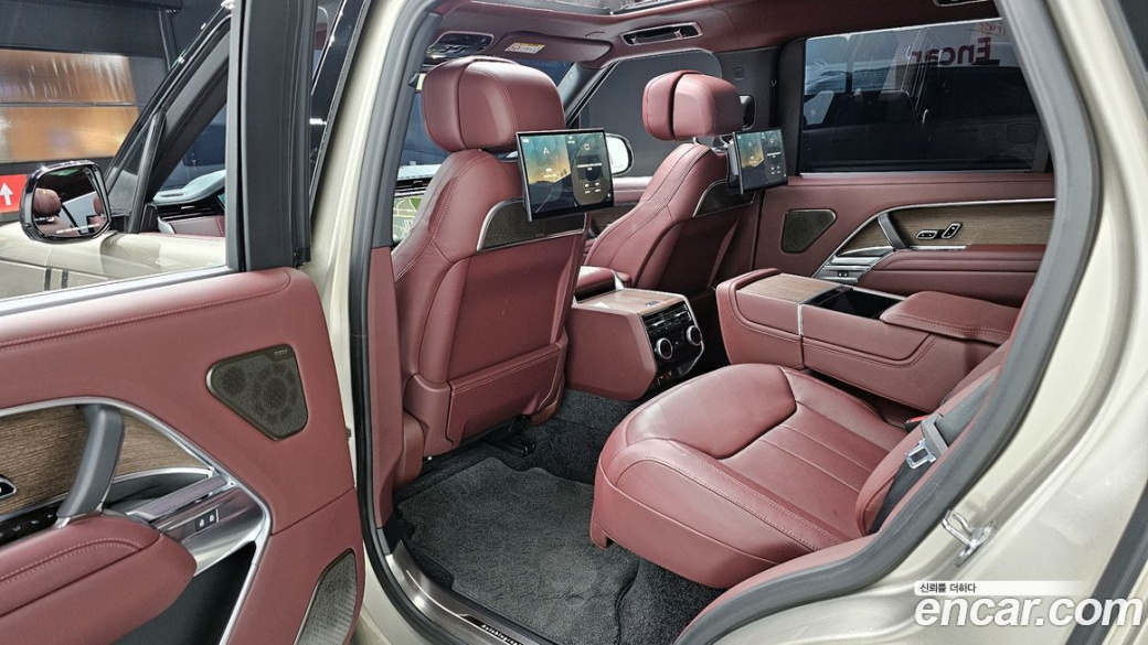 Land Rover Range Rover P530 Autobiography Long Wheel Base, 2025