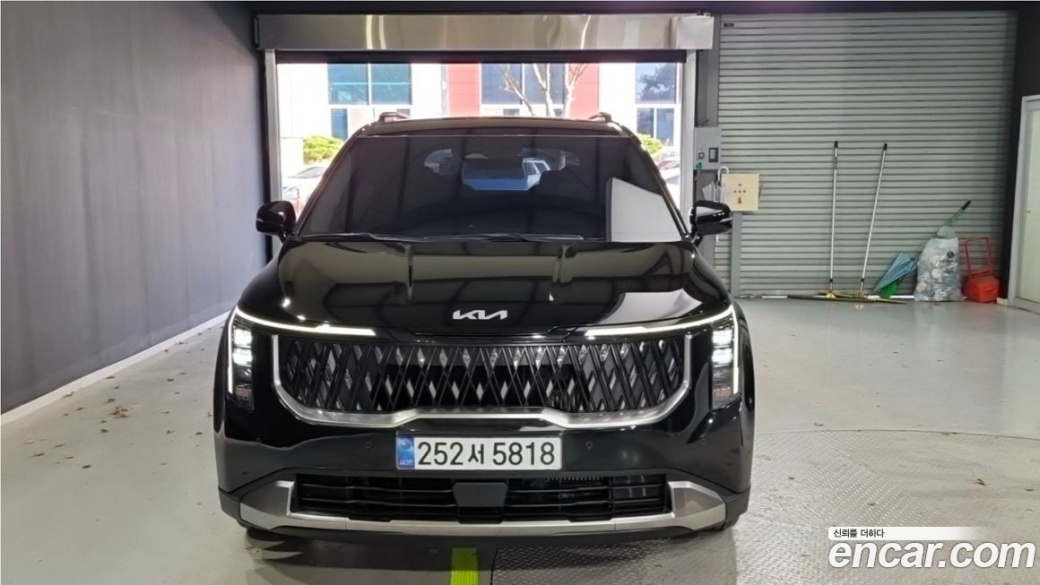 Kia Carnival 9-Seater Noblesse, 2025