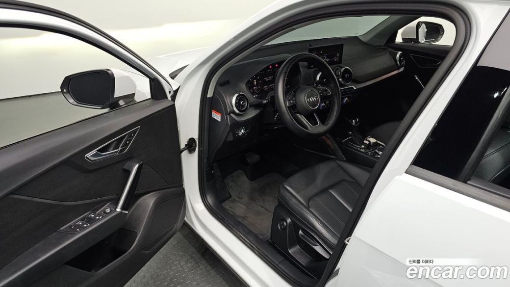 Audi Q2 35 TDI, 2023