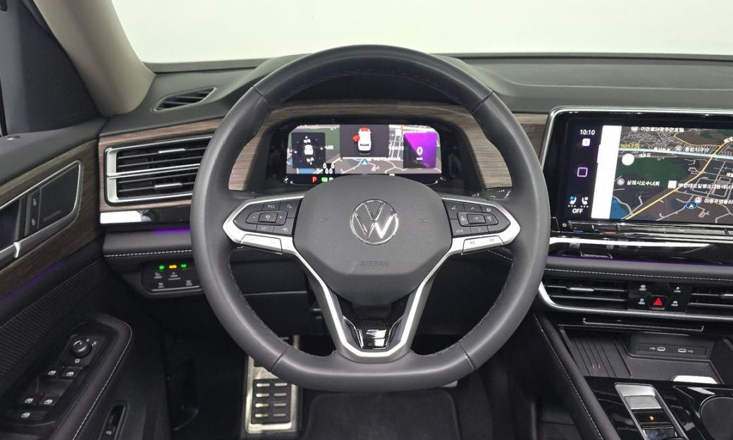 Volkswagen Atlas 2.0 TSI R-LINE 6-Seater, 2025