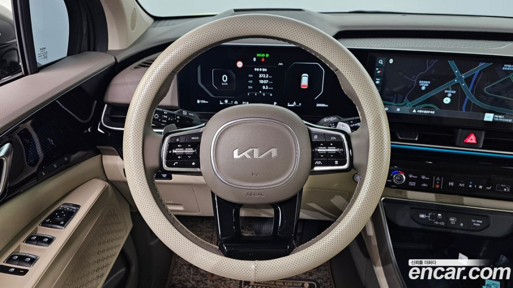Kia Carnival 9-Seater Gravity, 2024