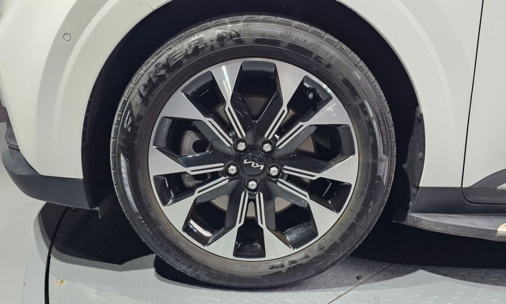 Kia Carnival 7-Seater Signature, 2022