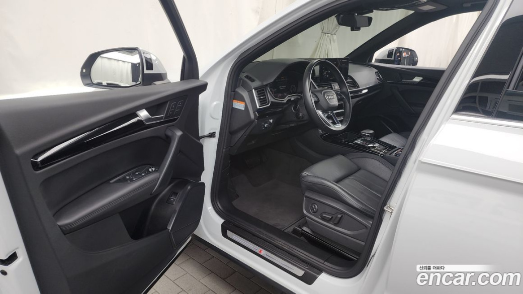 Audi Q5 45 TFSI Quattro Premium, 2022