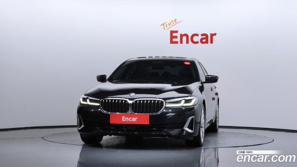 BMW 5-Series 530i xDrive Luxury, 2023
