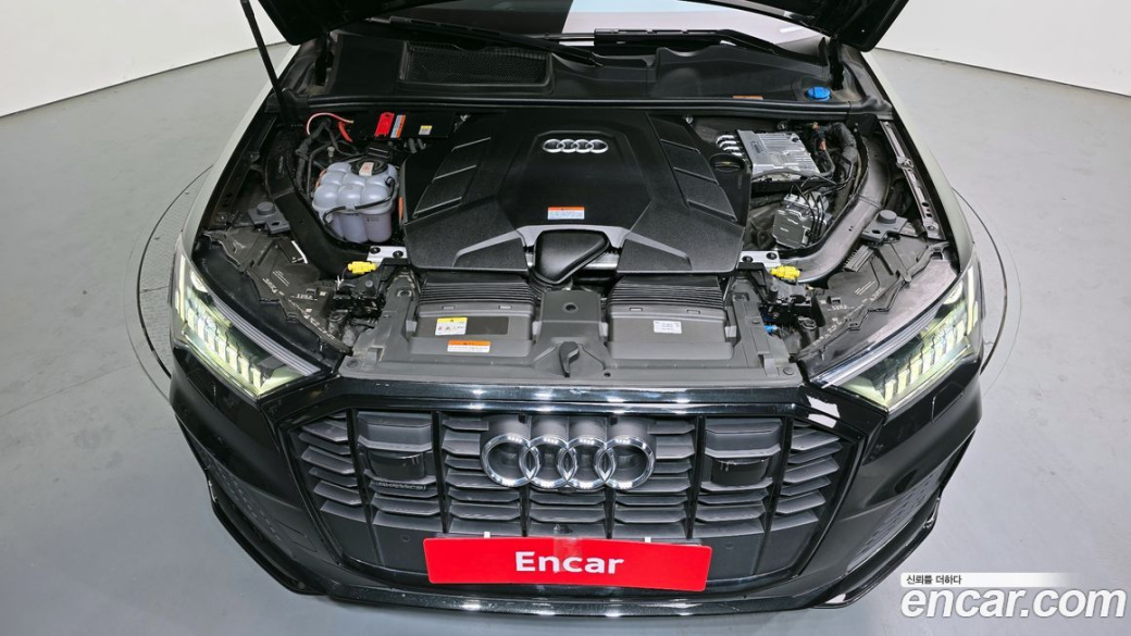 Audi Q7 55 TFSI Quattro Premium, 2023