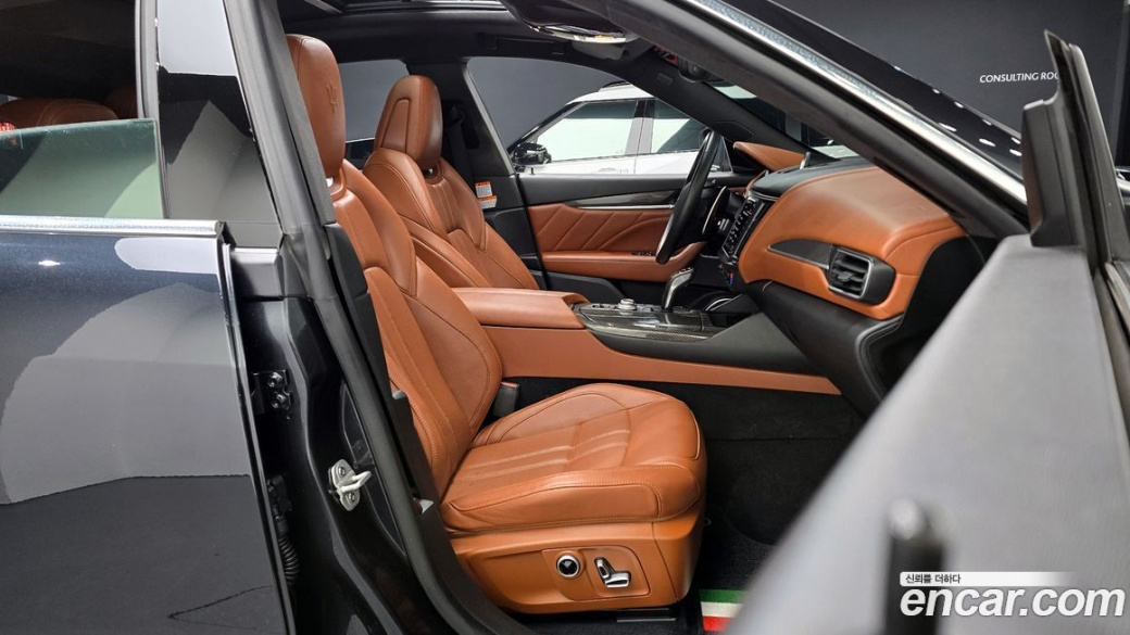 Maserati Levante 3.0 AWD Modena, 2021