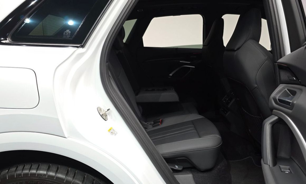 Audi Q5 45 TFSI Quattro S Line Black Ediiton, 2025