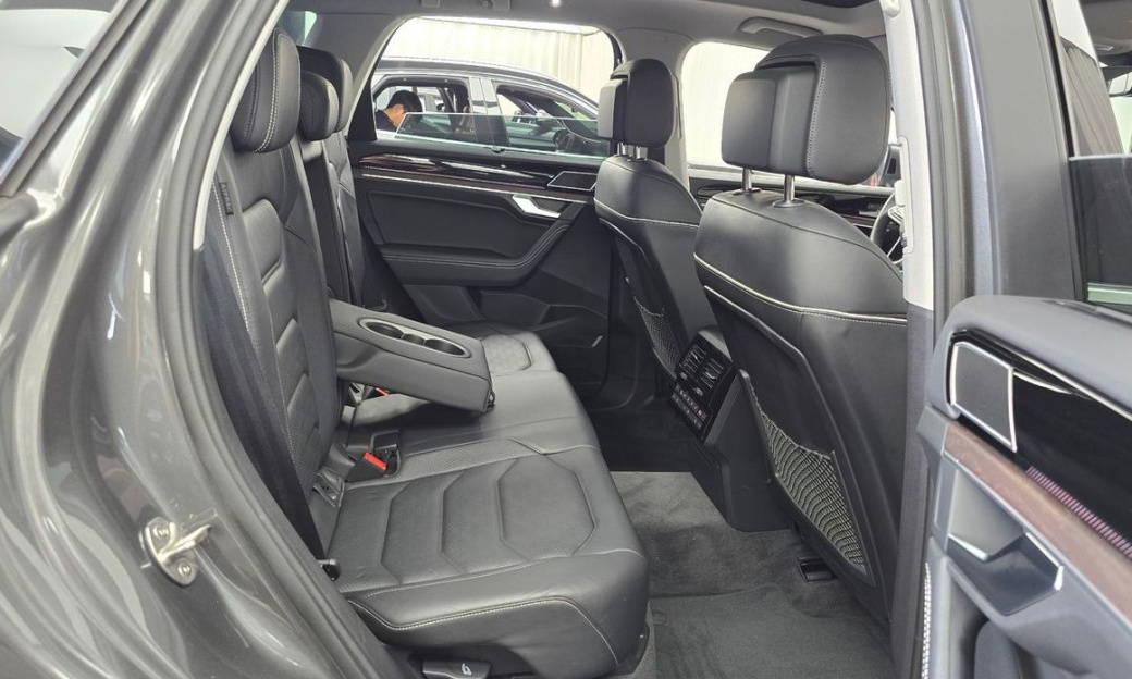 Volkswagen Touareg 3.0 TDI Prestige, 2024