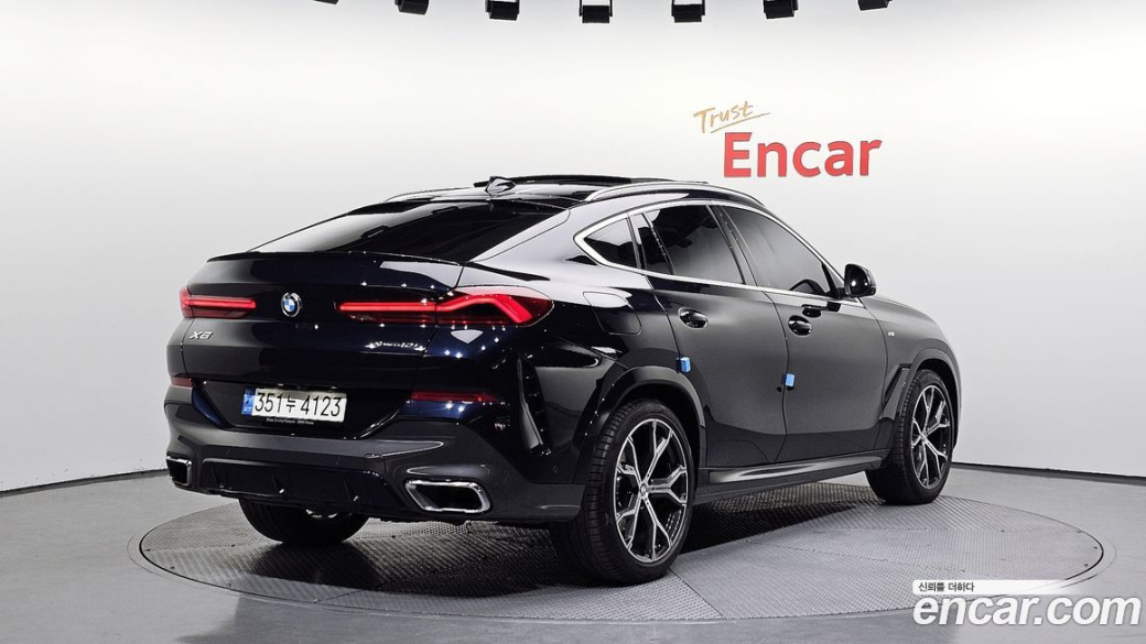 BMW X6 xDrive40i M Sport, 2022