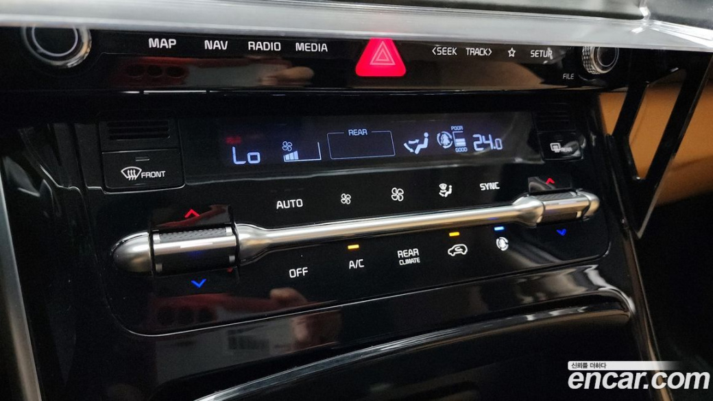 Kia Carnival 9-Seater Noblesse, 2023