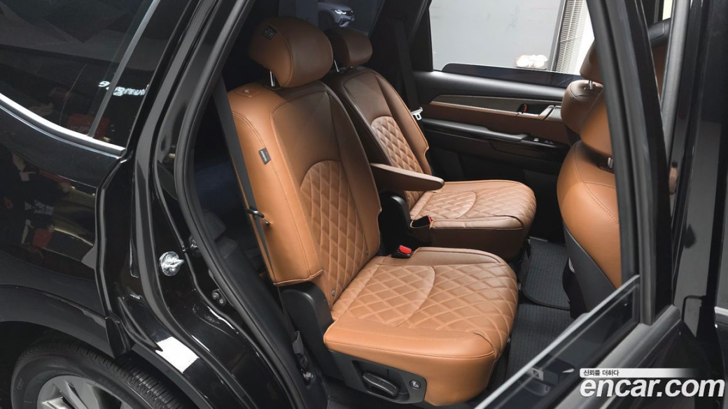 Kia Mohave Diesel 3.0 4WD 6-Seater, 2023